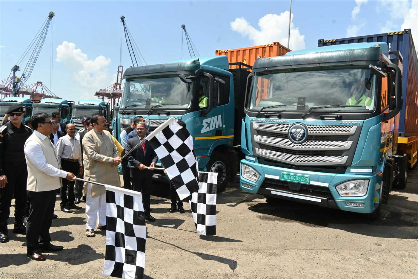 India’s First Fleet of EV Trucks Flagged Off